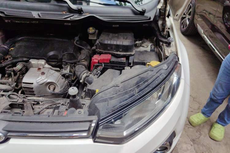 Used Ford EcoSport 2013 1.0L GTDi Manual Luxury Model Engine Bay Left