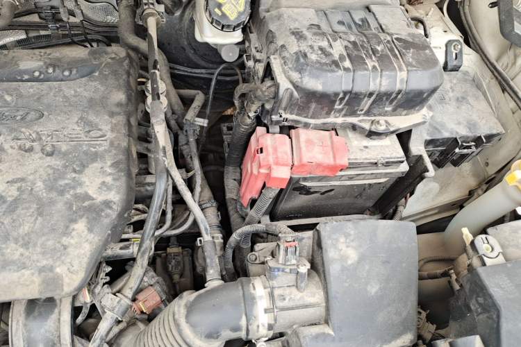 Used Ford EcoSport 2013 1.5L Automatic Fashion Model Engine Bay Left