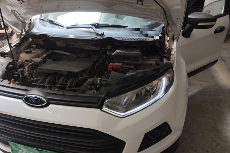 Used Ford EcoSport 2013 1.5L Manual Comfort Model Engine Bay Left