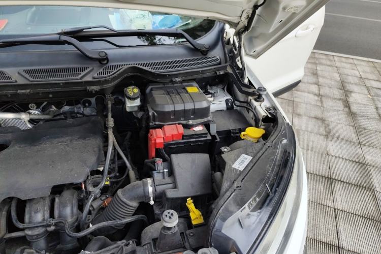 Used Ford EcoSport 2013 1.5L Automatic Prestige Model Engine Bay Left