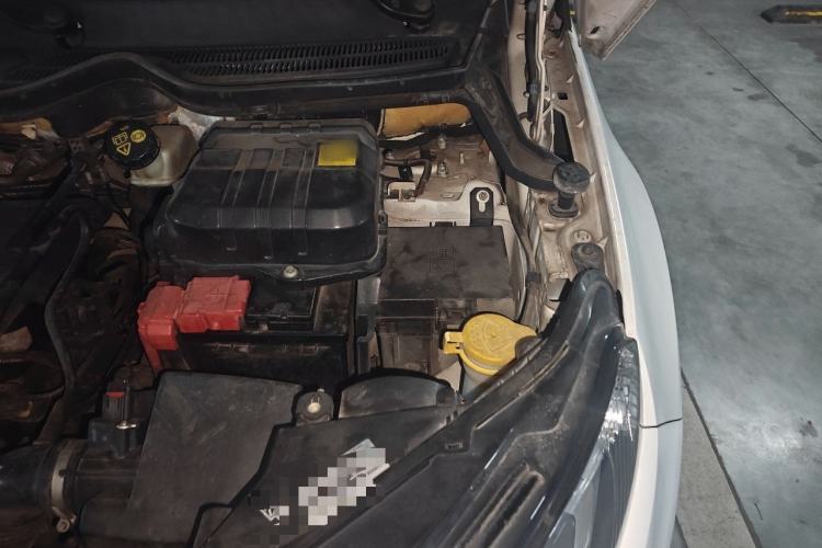 Used Ford EcoSport 2013 1.5L Automatic Prestige Model Engine Bay Left
