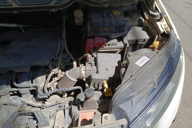 Used Ford EcoSport 2013 1.5L Manual Comfort Model Engine Bay Left