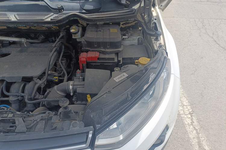 Used Ford EcoSport 2013 1.5L Automatic Fashion Model Engine Bay Left
