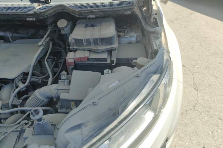 Used Ford EcoSport 2013 1.5L Manual Comfort Model Engine Bay Left