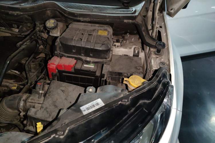 Used Ford EcoSport 2013 1.5L Automatic Prestige Model Engine Bay Left