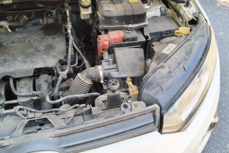 Used Ford EcoSport 2013 1.5L Manual Comfort Model Engine Bay Left