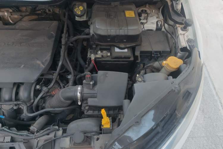 Used Ford EcoSport 2013 1.5L Automatic Fashion Model Engine Bay Left