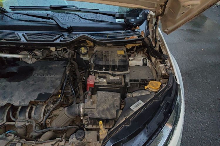 Used Ford EcoSport 2013 1.5L Automatic Prestige Model Engine Bay Left