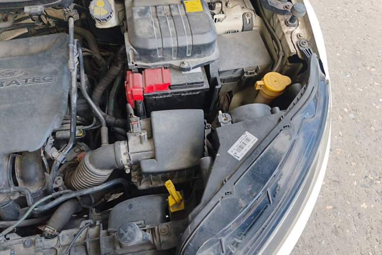 Used Ford EcoSport 2013 1.5L Automatic Fashion Model Engine Bay Left