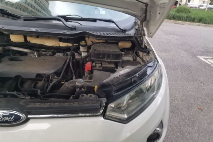 Used Ford EcoSport 2013 1.5L Automatic Prestige Model Engine Bay Left