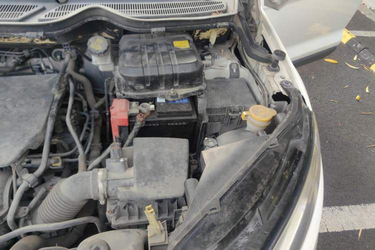 Used Ford EcoSport 2013 1.5L Automatic Fashion Model Engine Bay Left