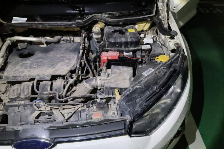 Used Ford EcoSport 2013 1.5L Automatic Prestige Model Engine Bay Left