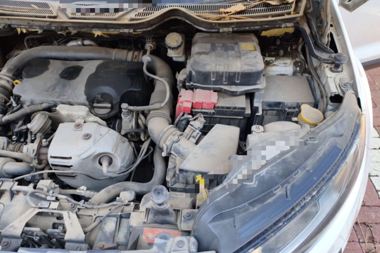 Used Ford EcoSport 2013 1.0L GTDi Manual Luxury Model Engine Bay Left