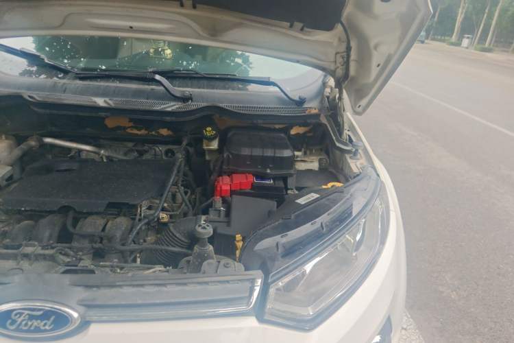 Used Ford EcoSport 2013 1.5L Automatic Prestige Model Engine Bay Left