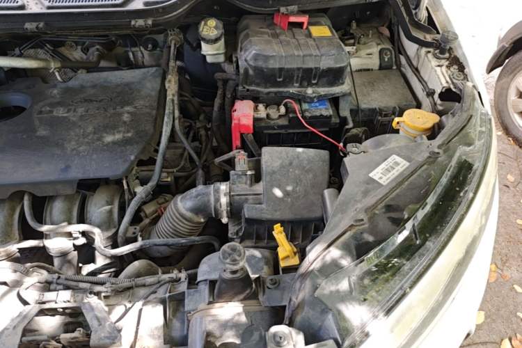 Used Ford EcoSport 2013 1.5L Manual Fashion Model Engine Bay Left