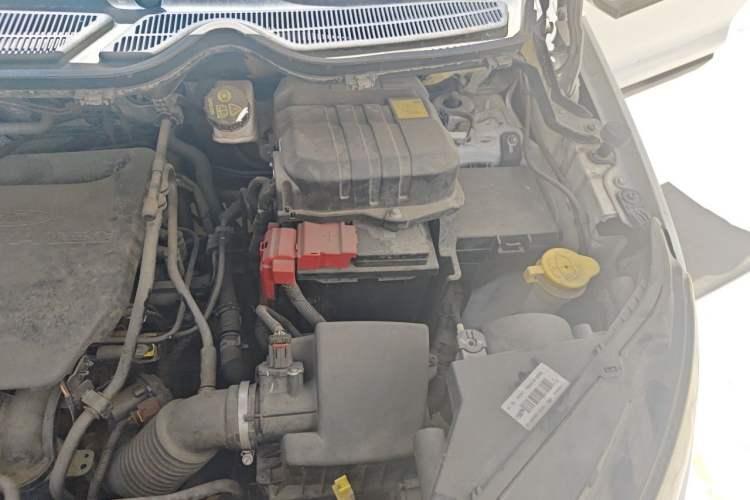 Used Ford EcoSport 2013 1.5L Automatic Prestige Model Engine Bay Left