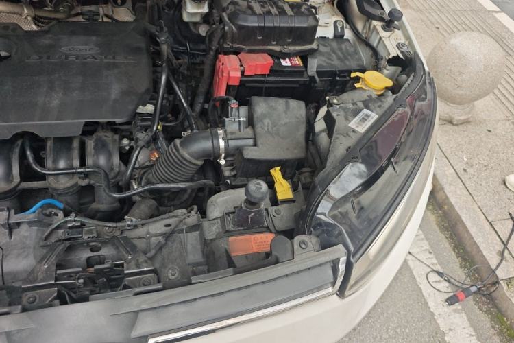Used Ford EcoSport 2013 1.5L Automatic Prestige Model Engine Bay Left