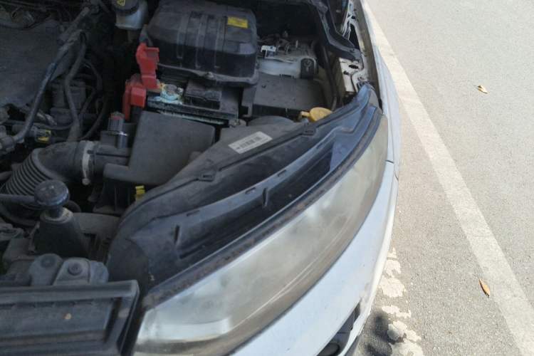 Used Ford EcoSport 2013 1.5L Manual Comfort Model Engine Bay Left