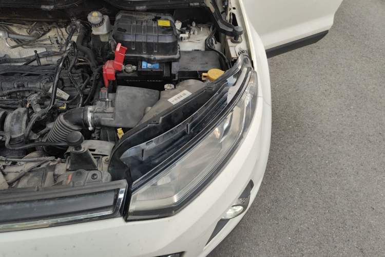 Used Ford EcoSport 2013 1.5L Automatic Prestige Model Engine Bay Left