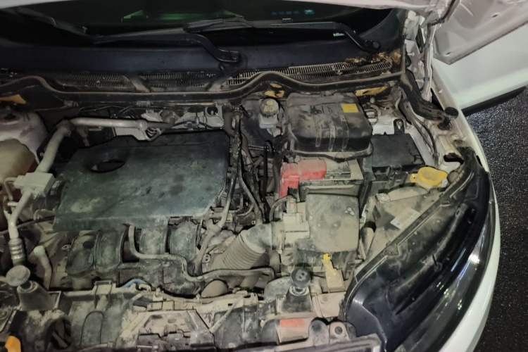 Used Ford EcoSport 2013 1.5L Automatic Fashion Model Engine Bay Left