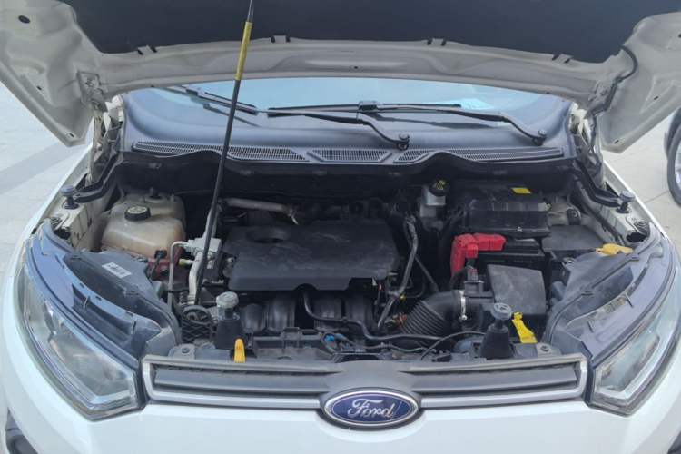 Used Ford EcoSport 2013 1.5L Automatic Fashion Model Engine Bay
