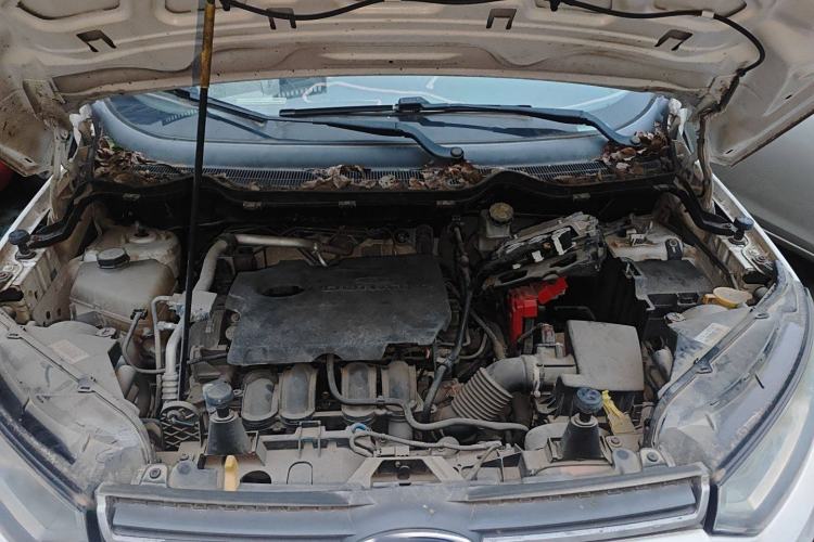 Used Ford EcoSport 2013 1.5L Manual Comfort Model Engine Bay