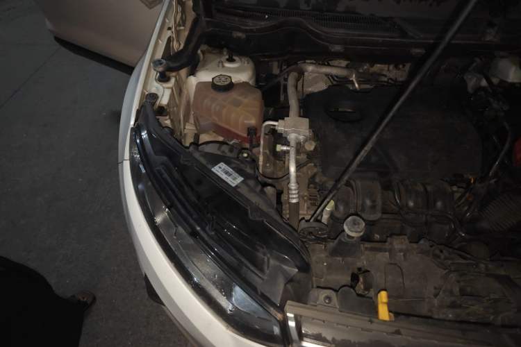 Used Ford EcoSport 2013 1.5L Automatic Fashion Model Engine Bay Right