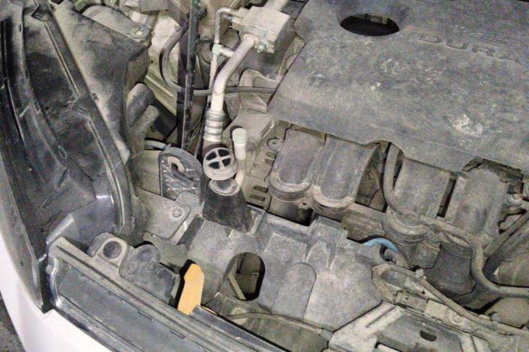 Used Ford EcoSport 2013 1.5L Manual Luxury Model Engine Bay Right