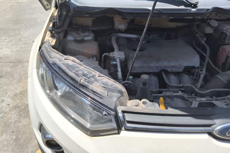 Used Ford EcoSport 2013 1.5L Automatic Prestige Model Engine Bay Right