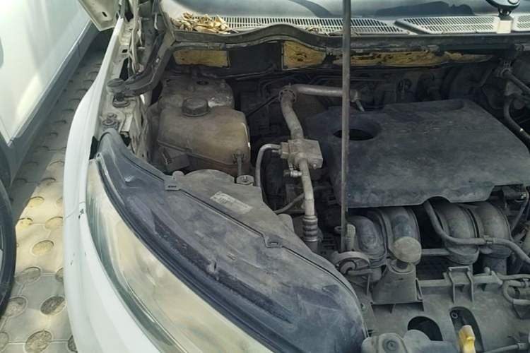 Used Ford EcoSport 2013 1.5L Manual Comfort Model Engine Bay Right