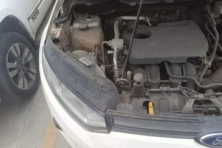 Used Ford EcoSport 2013 1.5L Automatic Fashion Model Engine Bay Right