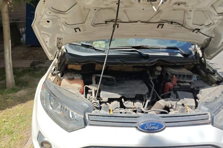 Used Ford EcoSport 2013 1.5L Manual Comfort Model Engine Bay Right