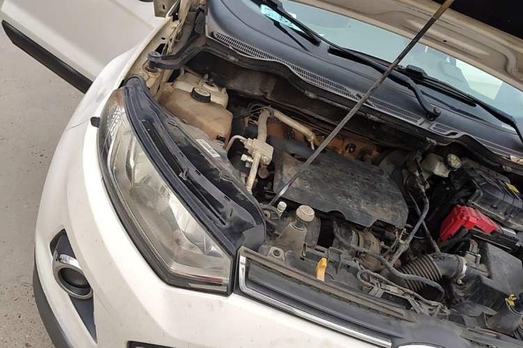 Used Ford EcoSport 2013 1.5L Automatic Prestige Model Engine Bay Right