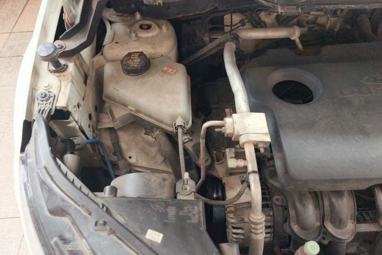 Used Ford EcoSport 2013 1.5L Automatic Fashion Model Engine Bay Right