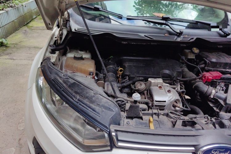 Used Ford EcoSport 2013 1.0L GTDi Manual Luxury Model Engine Bay Right