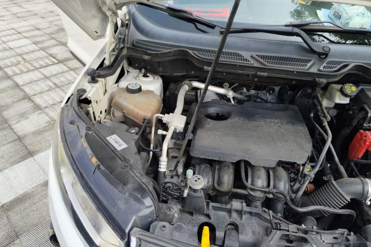 Used Ford EcoSport 2013 1.5L Automatic Prestige Model Engine Bay Right