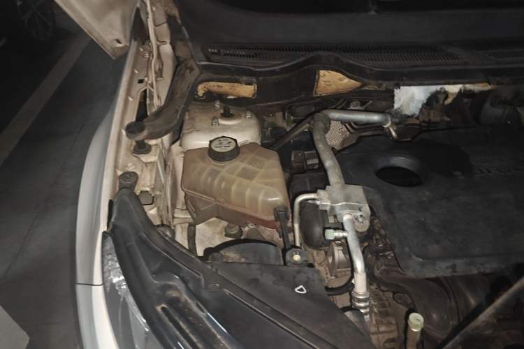 Used Ford EcoSport 2013 1.5L Automatic Prestige Model Engine Bay Right
