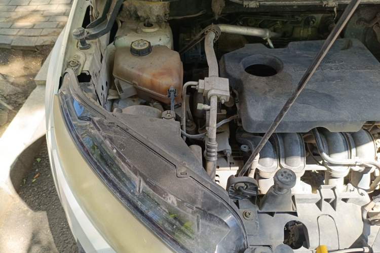 Used Ford EcoSport 2013 1.5L Manual Comfort Model Engine Bay Right
