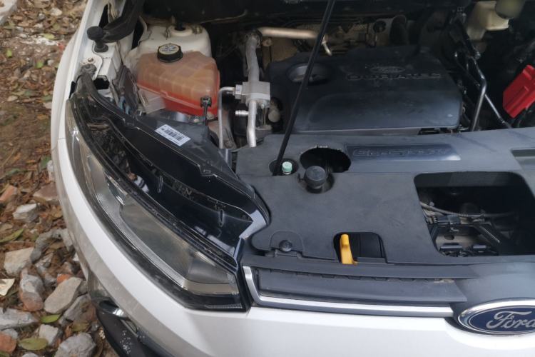 Used Ford EcoSport 2013 1.5L Automatic Fashion Model Engine Bay Right