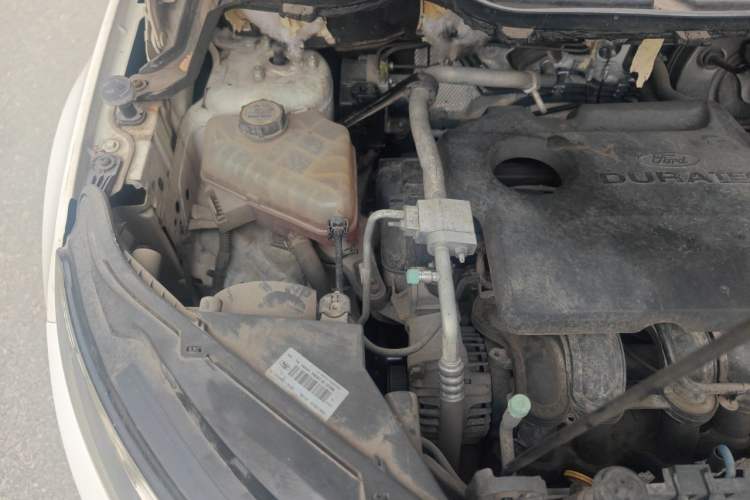 Used Ford EcoSport 2013 1.5L Automatic Prestige Model Engine Bay Right
