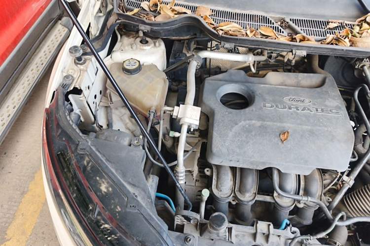 Used Ford EcoSport 2013 1.5L Automatic Fashion Model Engine Bay Right