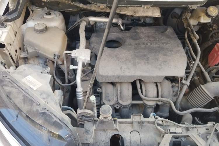 Used Ford EcoSport 2013 1.5L Automatic Fashion Model Engine Bay Right