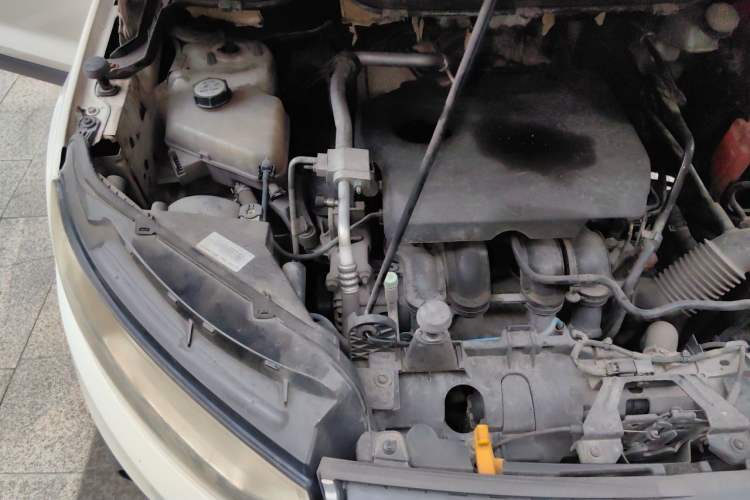 Used Ford EcoSport 2013 1.5L Automatic Fashion Model Engine Bay Right