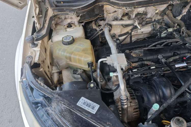 Used Ford EcoSport 2013 1.5L Automatic Prestige Model Engine Bay Right