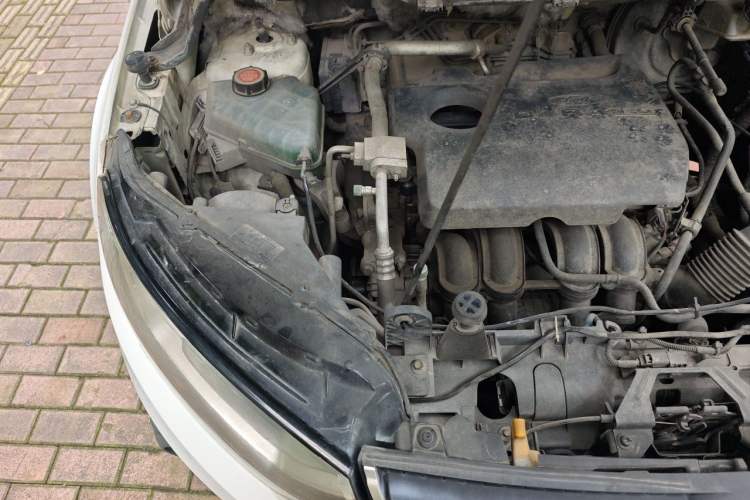 Used Ford EcoSport 2013 1.5L Automatic Fashion Model Engine Bay Right