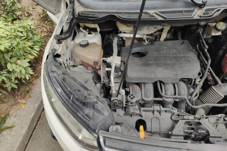 Used Ford EcoSport 2013 1.5L Automatic Fashion Model Engine Bay Right