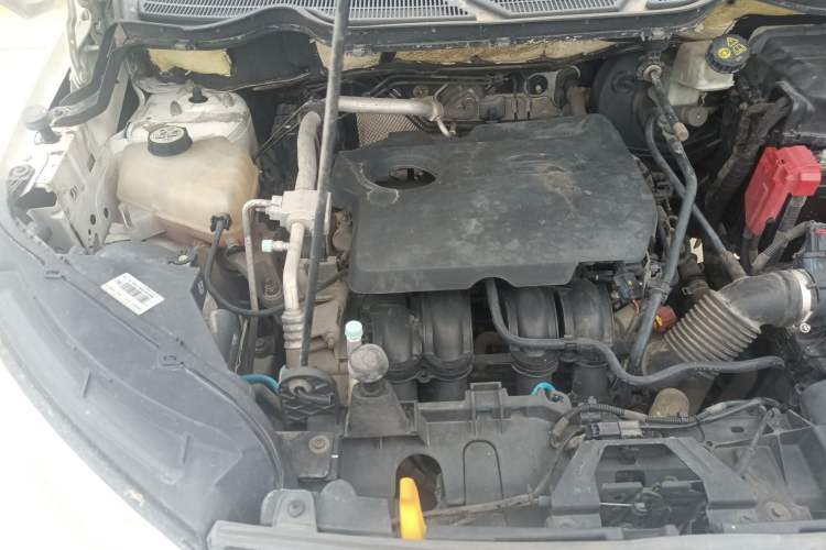 Used Ford EcoSport 2013 1.5L Manual Comfort Model Engine Bay Right