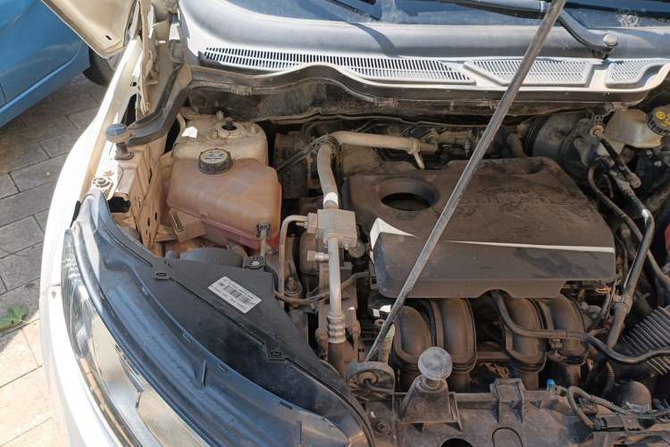 Used Ford EcoSport 2013 1.5L Automatic Fashion Model Engine Bay Right