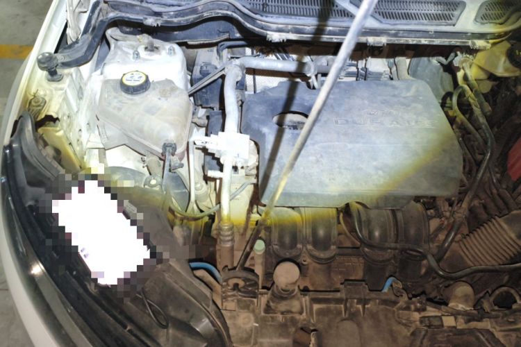Used Ford EcoSport 2013 1.5L Automatic Prestige Model Engine Bay Right
