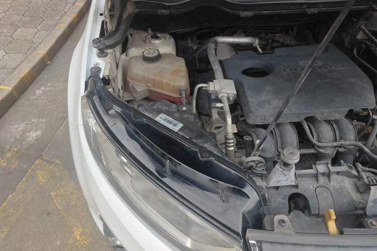 Used Ford EcoSport 2013 1.5L Automatic Prestige Model Engine Bay Right